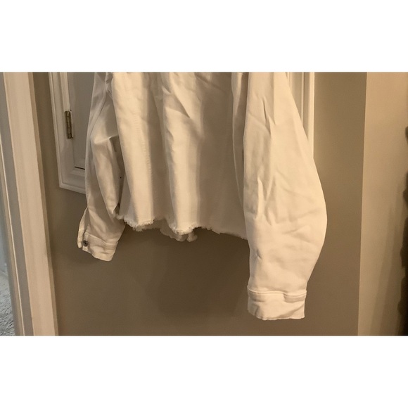 White Stretch Denim Jacket with Raw Edge bottom hem .Addition Elle - Picture 2 of 5